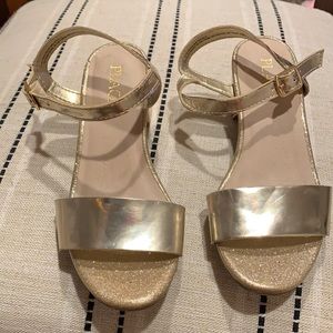Children’s place golden low heels